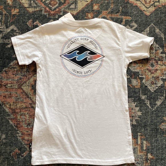 🆕 Billabong Boys Tee - Size 6 - Picture 1 of 7